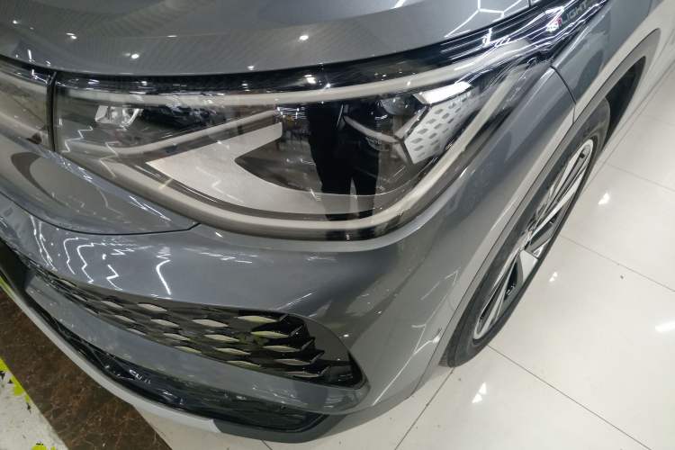 Used Volkswagen ID.6 X 2023 Ultra-Intelligent Long-Range Version
