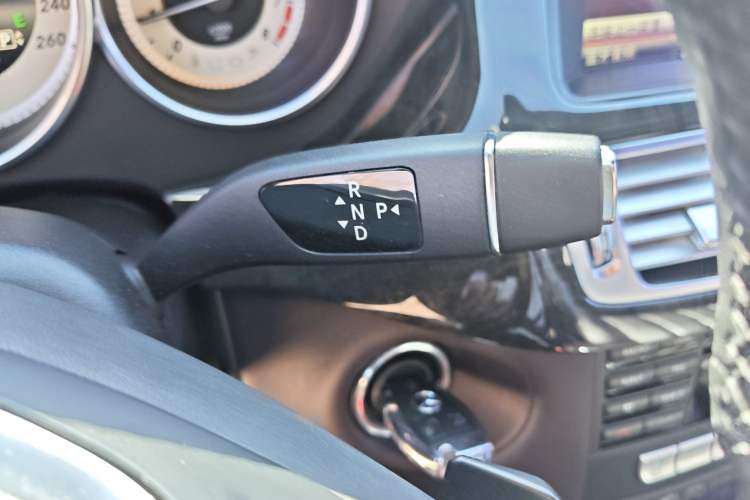 Used Mercedes-Benz CLS 2012 CLS 300 CGI Gear Lever