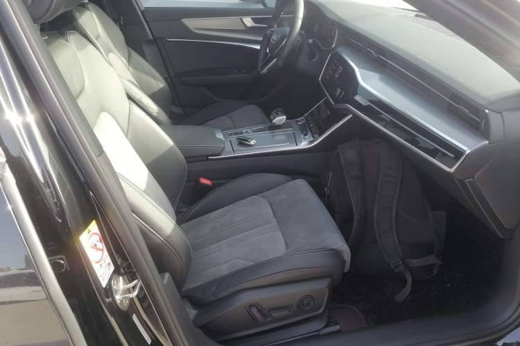 Used Audi A6L 2022 40 TFSI Luxury Dynamic Model
