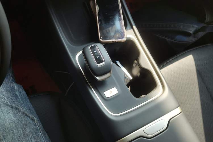 Used CHANGAN Eado 2026 Model, Fourth Generation, 1.5T 500Bar Dynamic Enjoyment Edition Gear Lever