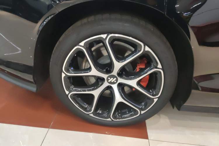 Used IM L6 2025 Ultra Model
