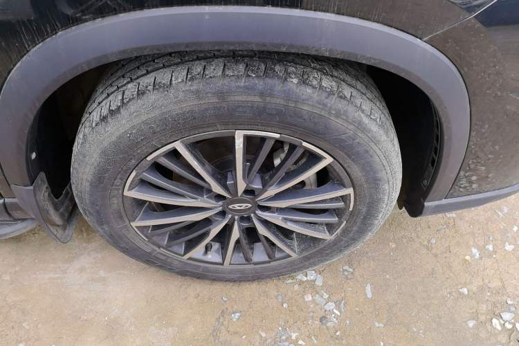 Used Chery Tiggo 8 PRO 2022 290T Two-Wheel Drive Haohan Edition 5 Seats Right Front Wheel Hub