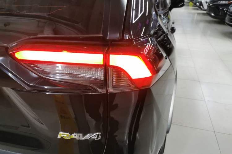 Used Toyota RAV4 2022 2.0L CVT Two-Wheel Drive Urban Edition