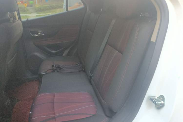 Used Buick Encore 2015 1.4T Manual Two-Wheel Drive Urban Advanced Model
