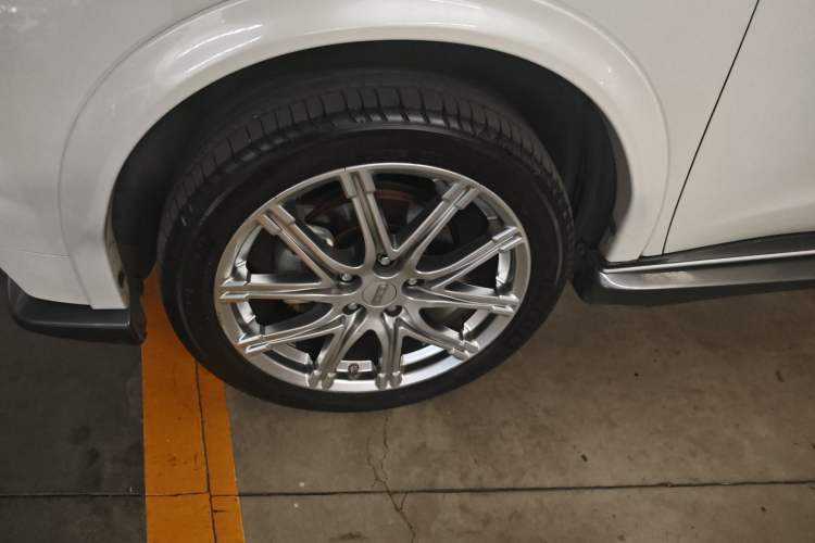 Used Infiniti ESQ 2014 1.6L Spontaneous Edition