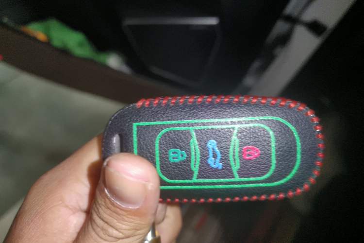 Used Geely Auto Emgrand X7 Sport 2016 1.8TD Automatic ZhiZun Version
