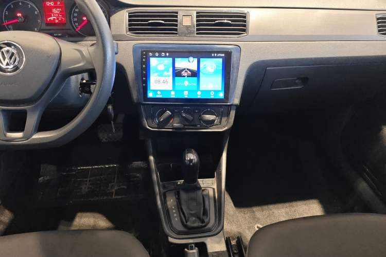 Used Volkswagen Santana 2021 1.5L Automatic Fashion Edition Audio And AC Panel