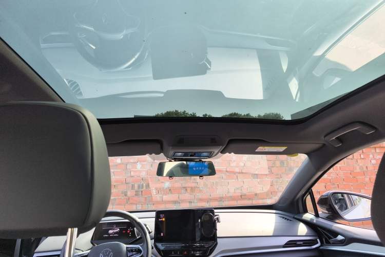 Used Volkswagen ID.4 CROZZ 2021 Long-Range PRO Two-Wheel Drive Version