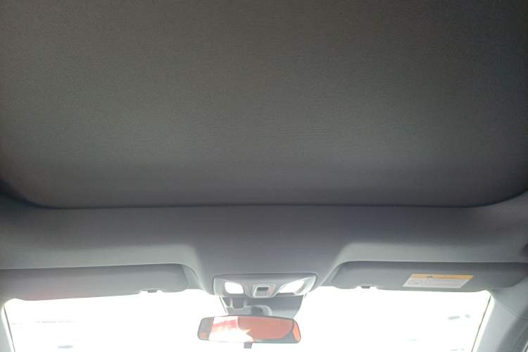 Used CHANGAN UNI-V 2022 1.5T Prestige Version
