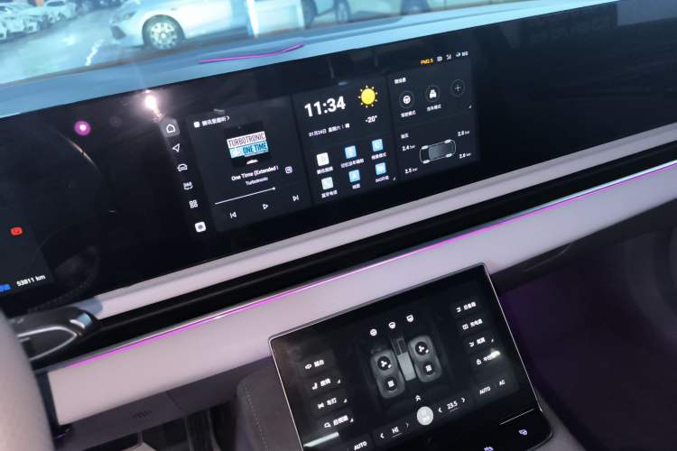 Used VOYAH PASSION 2023 Four-Wheel Drive Long-Range Version