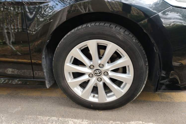 Used Toyota Camry 2018 2.0G Luxury Edition
