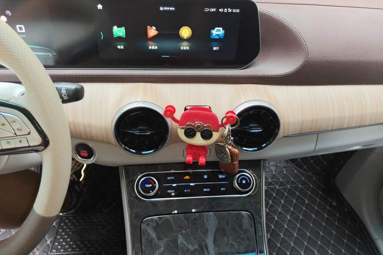 Used FORTHING Yacht 2022 1.5T DCT Chasing Wind Edition Audio And AC Panel