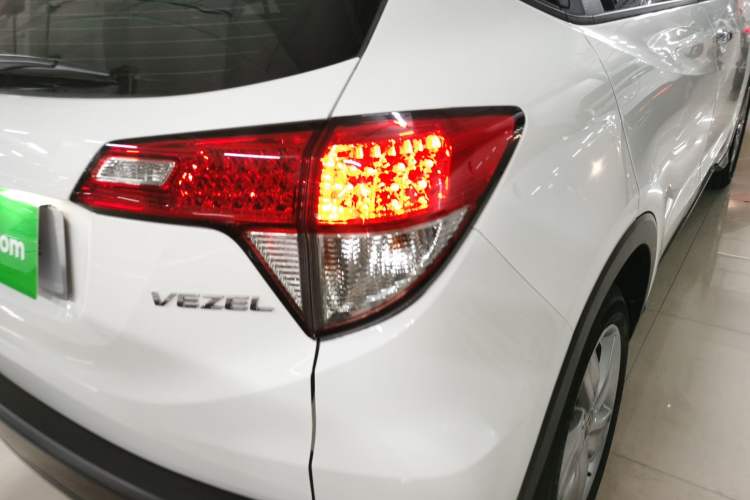 Used Honda Vezel 2022 1.5L CVT Elite Smart Edition