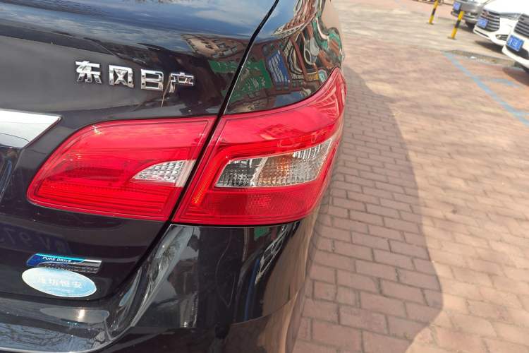 Used Nissan Sylphy 2016 1.6XE CVT Comfort Edition Right Rear Taillight