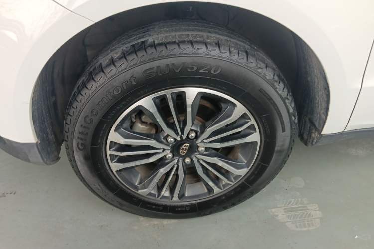 Used Geely Auto Vision X6 2016 1.8L Manual Luxury Model Left Front Wheel Hub
