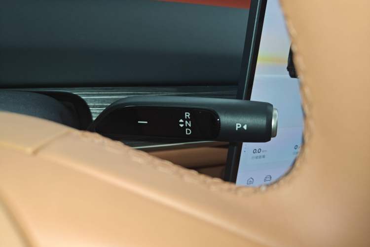 Used ONVO L60 2024 60 kWh Rear-Drive Version
