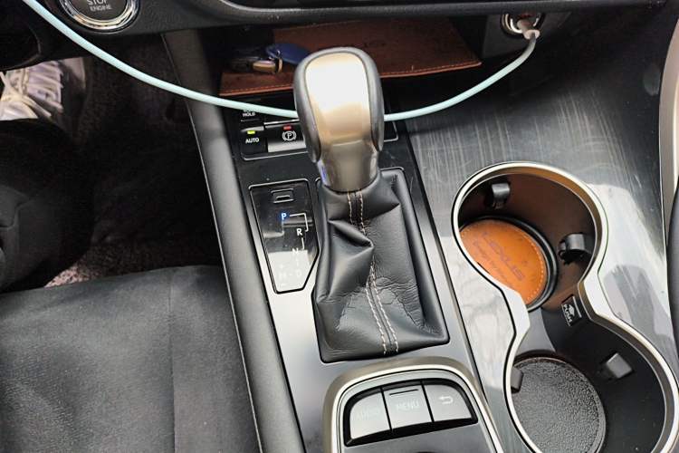 Used Lexus RX  Gear Lever