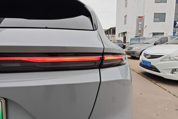 Used Nio ET5T 2023 75 kWh Touring Exterior 3