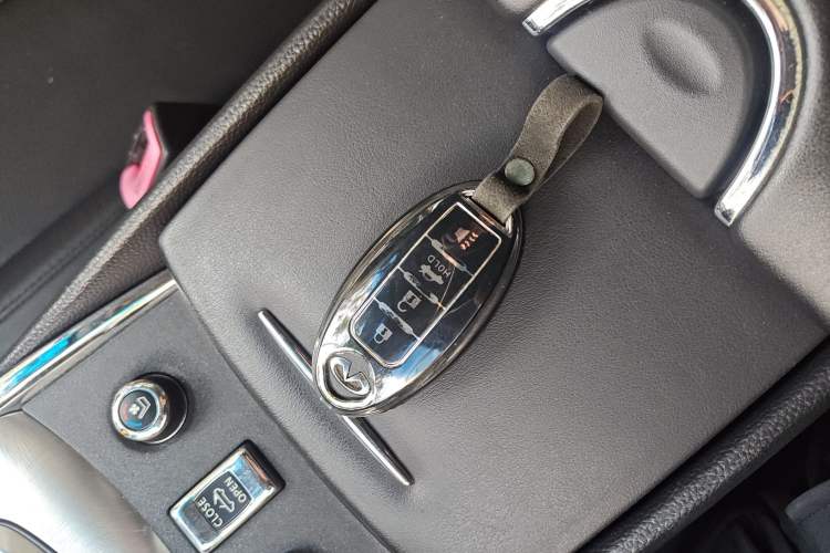 Used Infiniti Q60 2013 3.7L