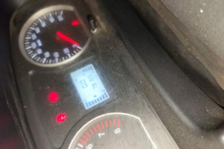 Used FORTHING Lingzhi 2017 V3 1.5L 5-Seater Special Offer Model