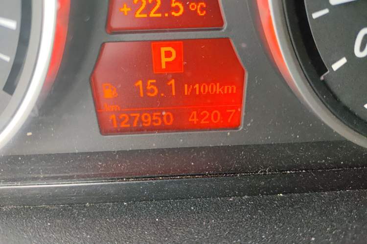 Used BMW X5 2013 xDrive35i Leading Model Odometer Close Up