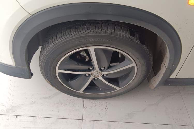 Used Honda Vezel 2020 1.5L CVT Pioneer Edition
