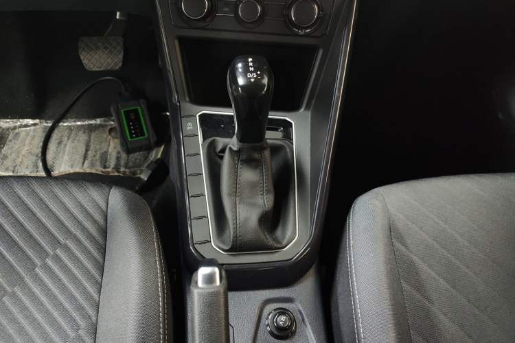 Used Volkswagen Lavida 2023 New Sharp 1.5L Automatic Excellent New Edition
