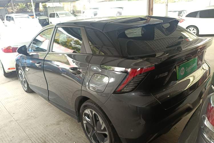 Used MG 4 EV 2023 415 km Range Sea-Faring Champion Edition