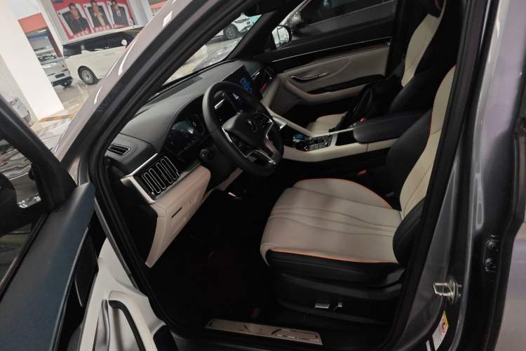 Used BYD Song PLUS New Energy 2021 DM-i 110KM Flagship PLUS Left Front Seat