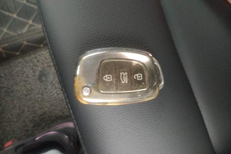 Used Hyundai Elantra (6th Generation / Lingdong) 2016 1.6L Automatic ZhiXuan – Elite Version
