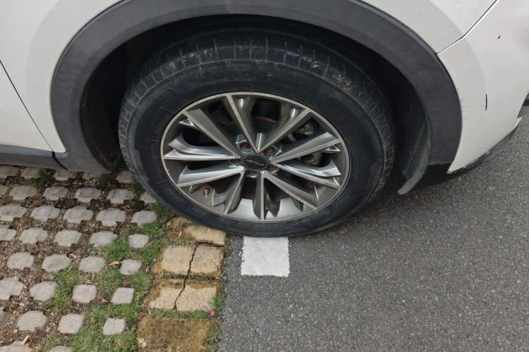 Used JETOUR X70 2018 1.5T Automatic YueXing Edition Right Front Wheel Hub