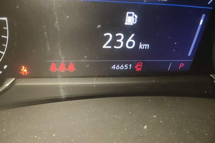 Used Cadillac XT4 2022 28T Two-Wheel Drive Fashion Edition Odometer Close Up