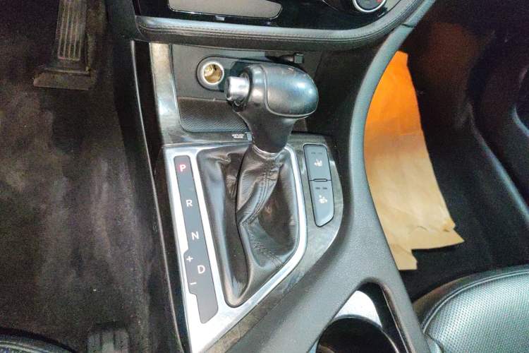 Used Kia K5 2015 2.0L Automatic LUX