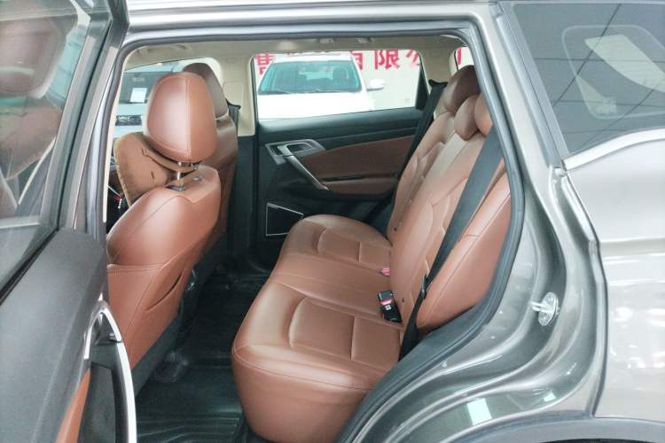 Used Geely Auto Emgrand X7 Sport 2021 1.8TD DCT Two-Wheel Drive Asian Games Edition Left Rear Seat