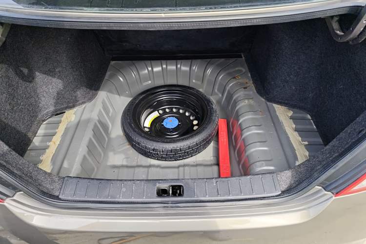 Used Nissan Sunny 2016 1.5XE CVT Leading Edition Trunk