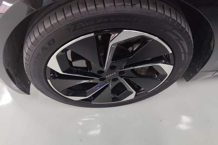 Used Zeekr 001 2021 Long-Range Dual-Motor WE Edition
