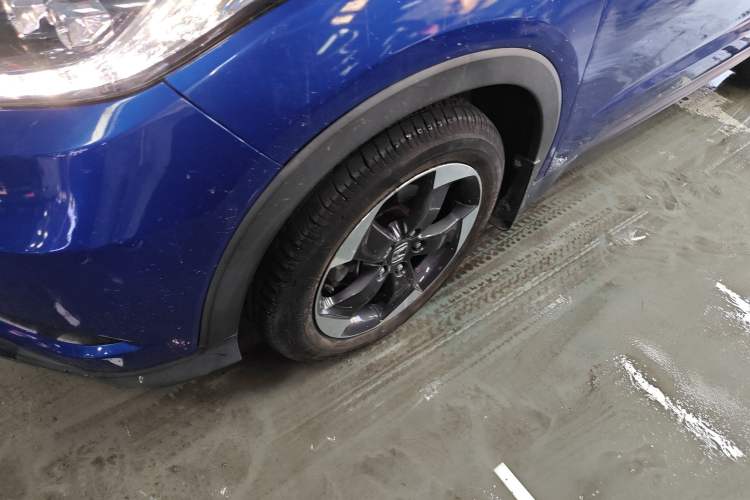 Used Honda Vezel 2015 1.8L CVT 2WD Luxury Model