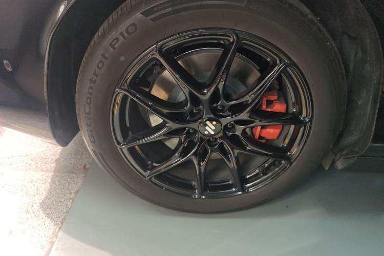 Used IM LS6 2026 Model Range-Extending 66 Max+ Right Rear Wheel Hub