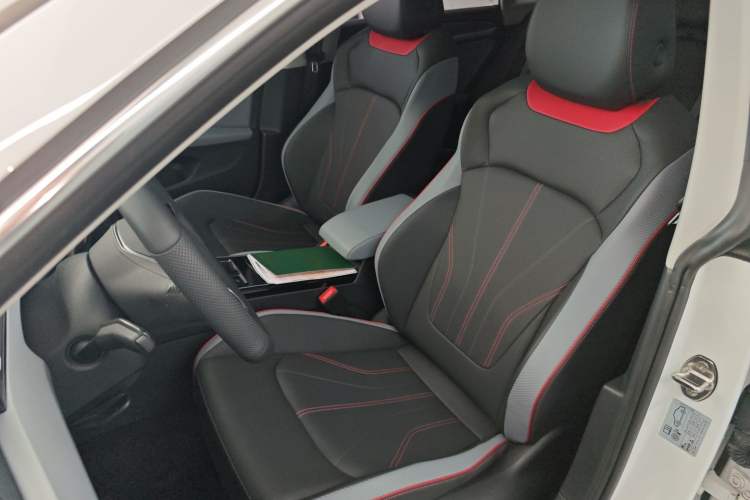 Used Volkswagen Lamando 2024 Lavida L 280TSI DSG Cool & Spicy Edition
