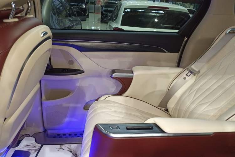 Used Buick GL8 2023 ES Lu Zun Deluxe Model
