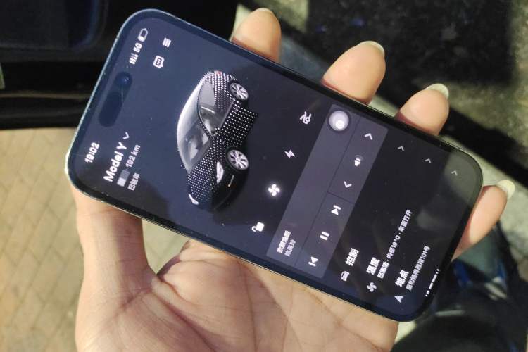 Used Tesla Model Y 2023 Long-Range All-Wheel-Drive Version