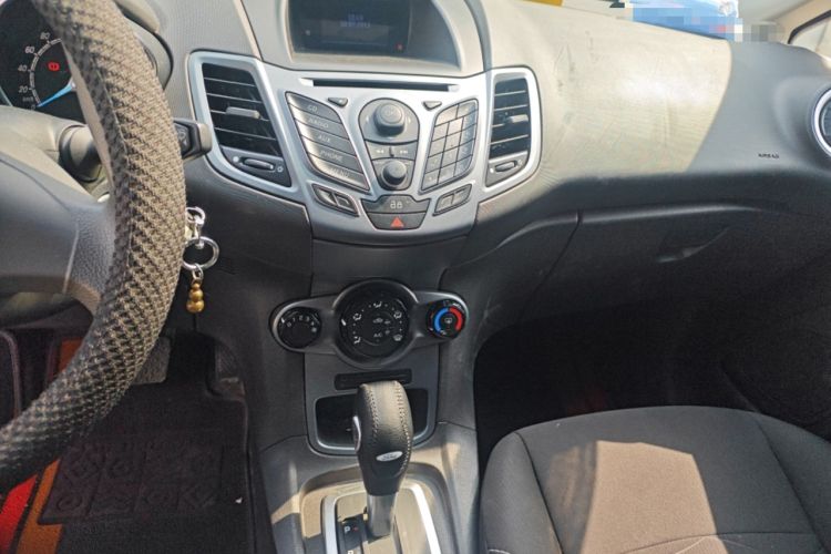 Used Ford Fiesta 2013 Hatchback 1.5L Automatic Fashion Edition
