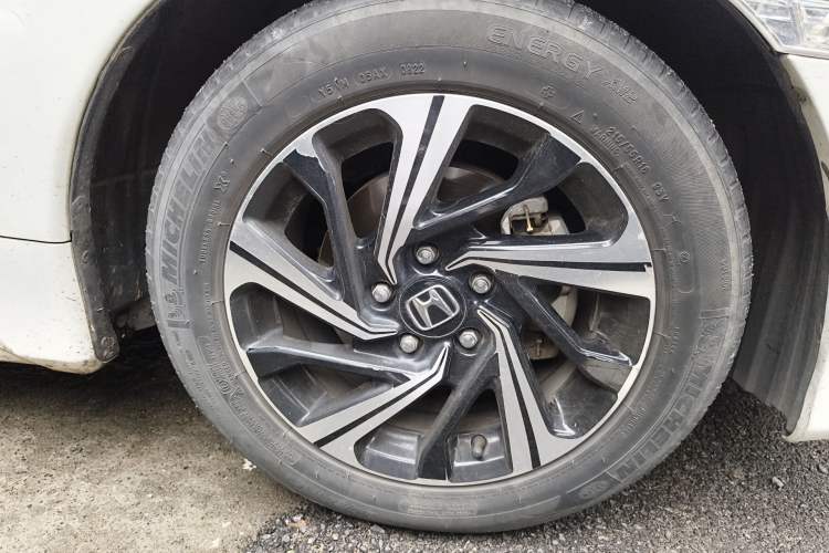 Used Honda Civic 2016 220TURBO CVT Luxury Edition
