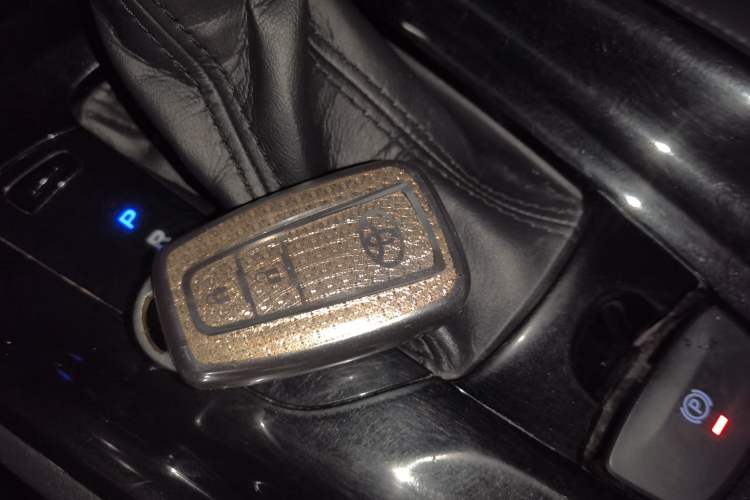 Used Toyota IZOA 2018 2.0L Yichi Edition China V Standard
