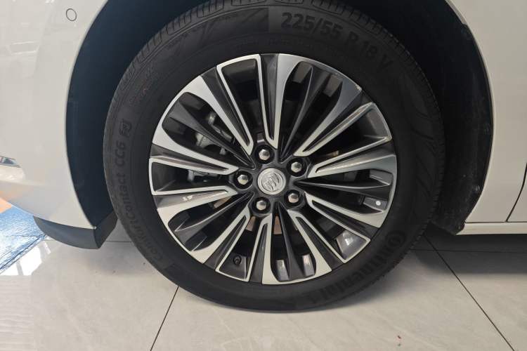 Used Buick GL8 2021 ES Land Cruiser 653T Flagship Model