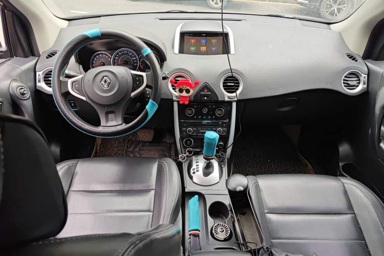 Used Renault Koleos 2014 2.0L Two-Wheel Drive Fashion Edition Center Console