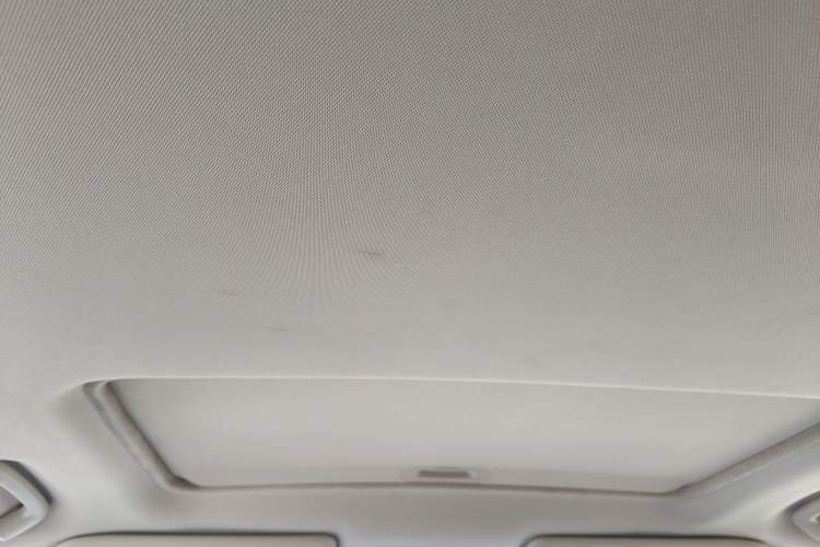 Used Mitsubishi Outlander 2019 2.4L 4x4 Zhi Xiang Edition 7 Seats China V Emission Standard