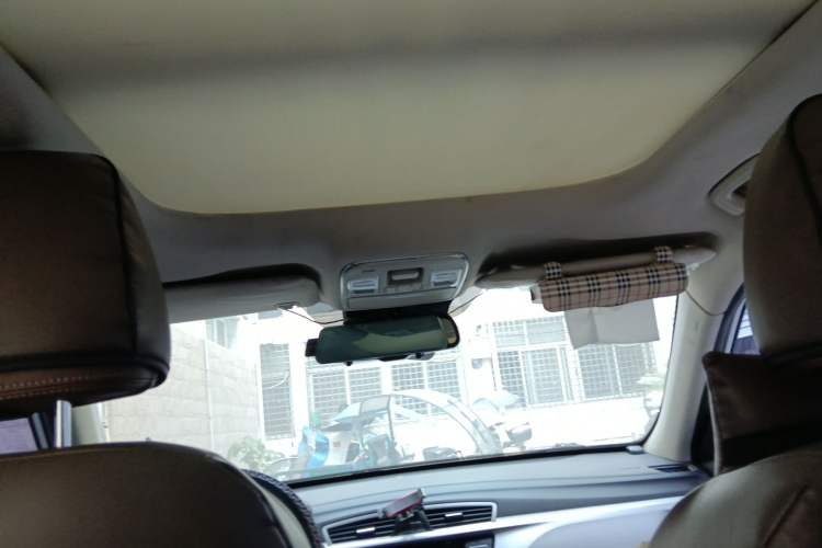 Used Geely Auto Emgrand X7 Sport 2016 1.8TD Automatic ZhiZun Version Headliner