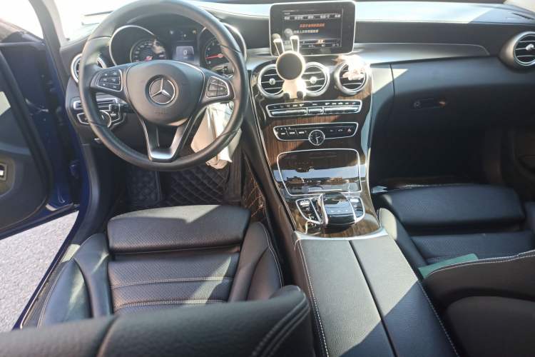 Used Mercedes-Benz C-Class 2017 Facelifted C 180 L Stylish Edition
