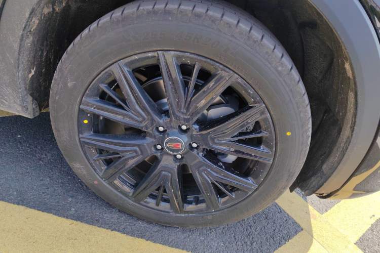 Used Hongqi HS5 2026 Model 2.0T Two-Wheel Drive Qi Yun Pro Edition
